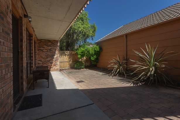 Tidy Two Bedroom Townhouse