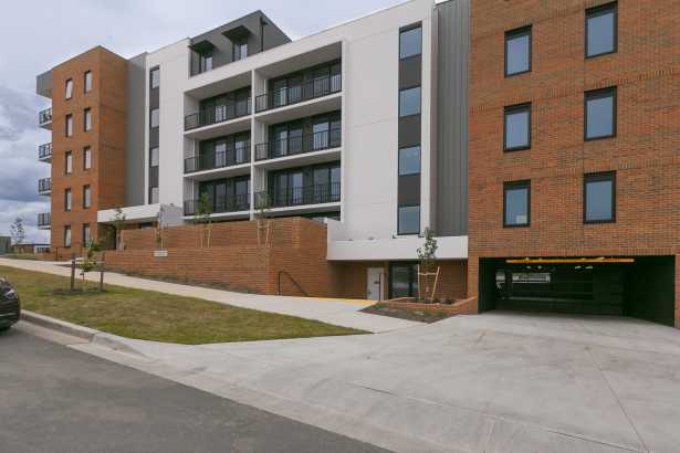 Tidy One Bedroom Plus Multipurpose Room