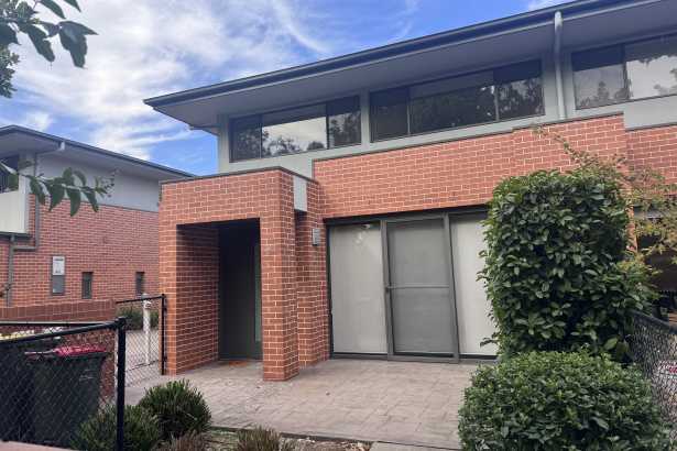 Modern Three Bedroom Townhouse