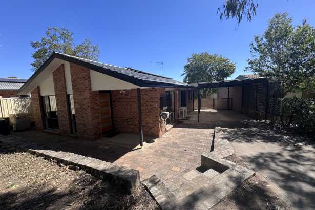 Well Maintained Two Bedroom Cottage