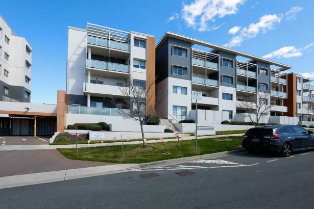 Well Maintained One Bedroom Apartment