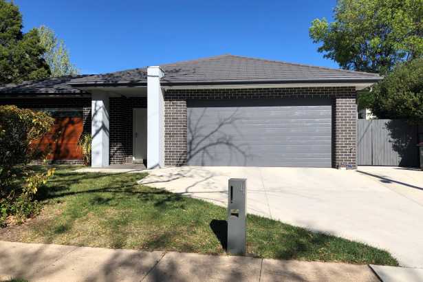 Tranquil Four Bedroom Family Home with Solar Power