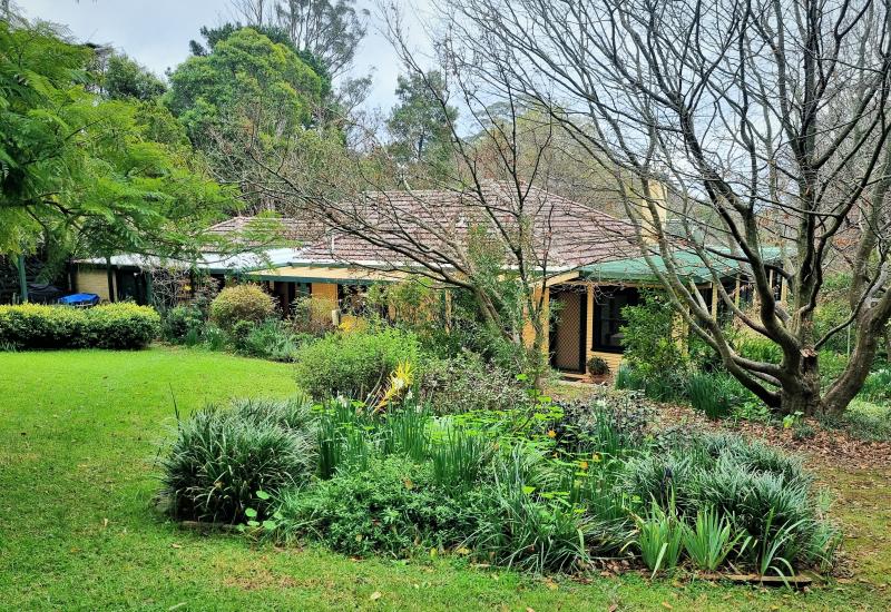 AN APPEALING 13.6 ACRE RURAL HOLDING IN A PRIME LOCATION