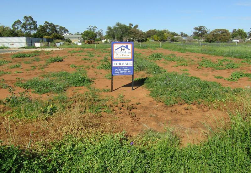 "Cheap Bargain Priced Vacant Land"  "Don't Pay Silly Sydney Prices" Buy Out West!
