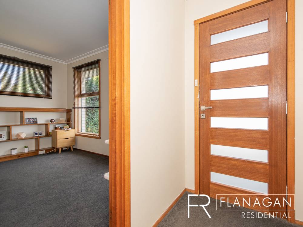 9 Arnold St, Newnham - Thumbnail 2