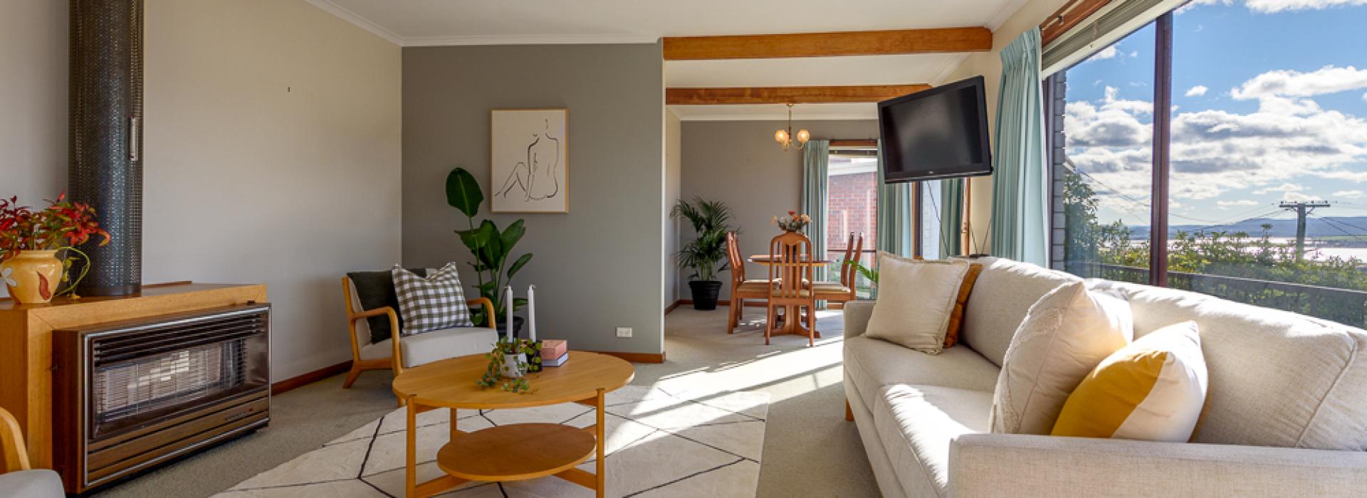 For Sale | Riverside | Flanagan Residential | Rae Smith