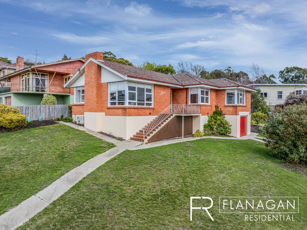 9 Fairthorne Rd