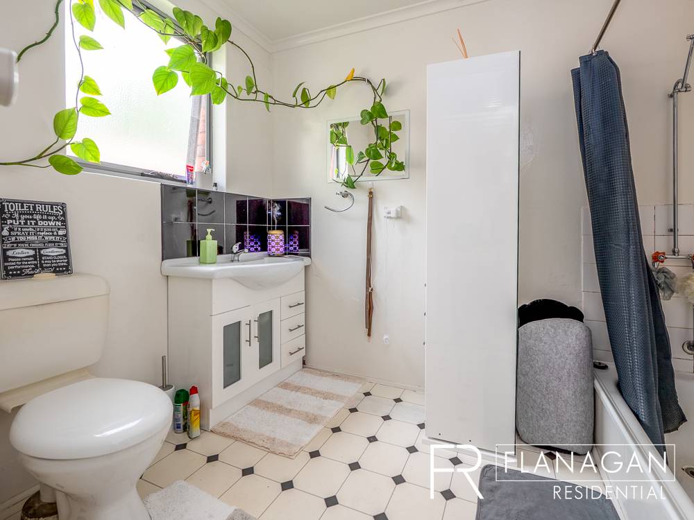 Unit 4, 5A Campbell St, Newstead - Thumbnail 7