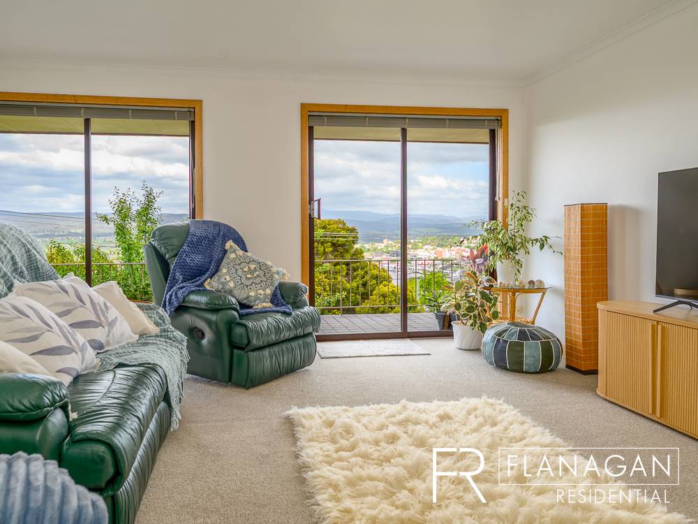 11 Whitford Gr, Trevallyn - Thumbnail 7
