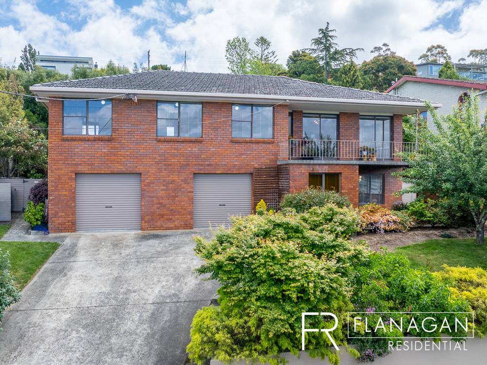 11 Whitford Gr, Trevallyn - Image 1