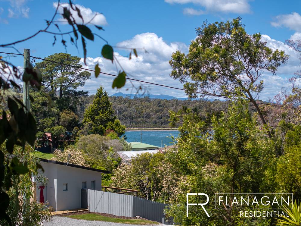 11 Annears Rd, Blackwall - Thumbnail 3