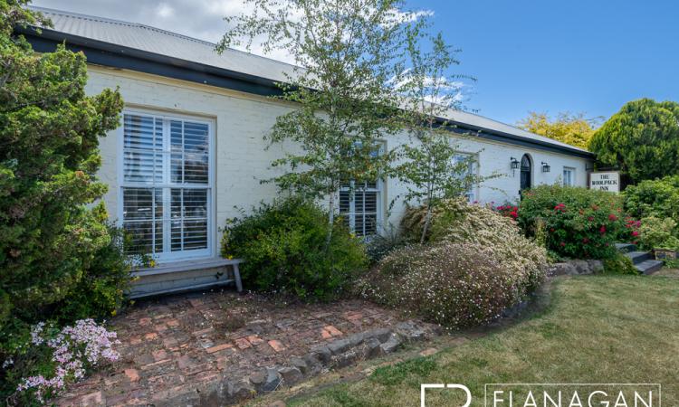 “Woolpack Inn” – An Iconic and Historical Piece Of Tasmania