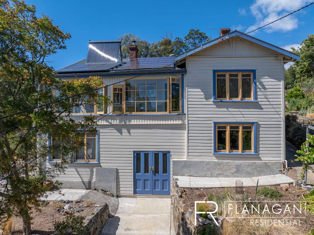 19 Gorge Road, Trevallyn - Thumbnail 2