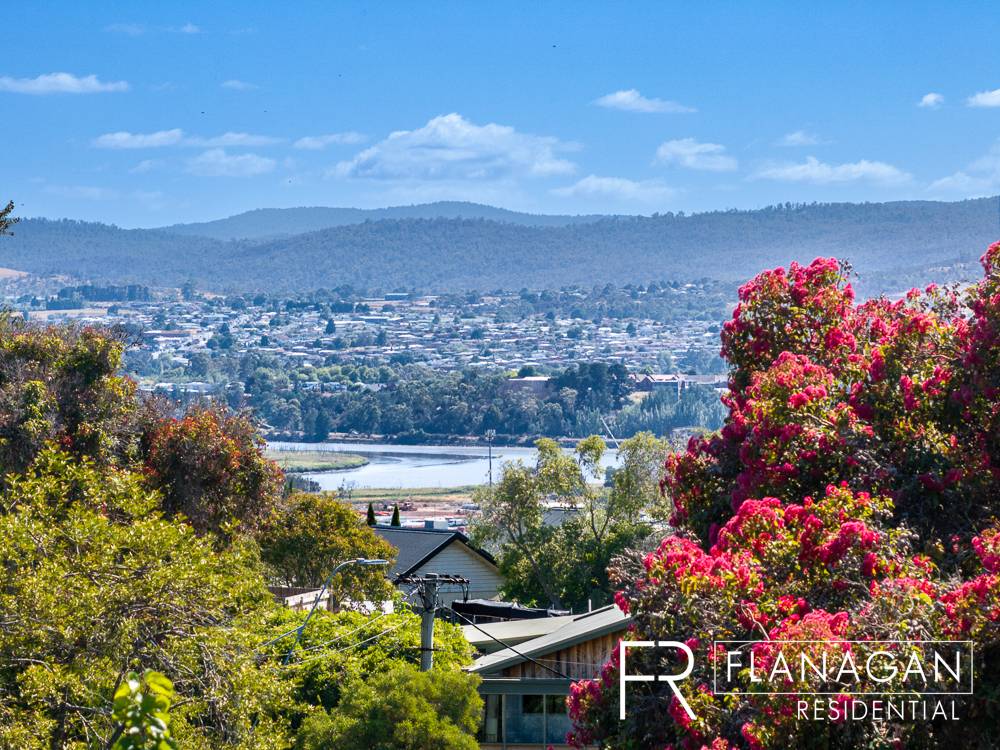 19 Gorge Road, Trevallyn - Thumbnail 4