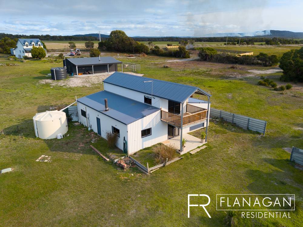 10 Fairway Avenue, Lulworth - Thumbnail 2