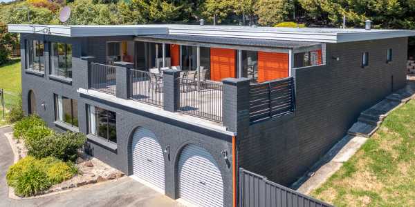 Sally Angus & Corey O'Callaghan testimonial image