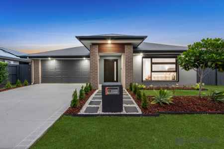 SPACIOUS & MODERN FAMILY ENTERTAINER IN RIVERBANK ESTATE