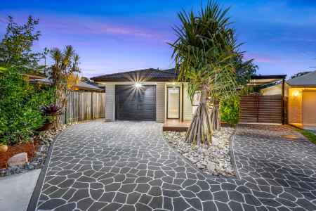 OUTDOOR LIVING AT ITS BEST – AN ABSOLUTE MUST SEE!