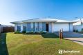 Beautiful Family Home on 750sqm block with side access in North Harbour!