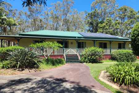 Location! Location! Location   Acreage  8852m2