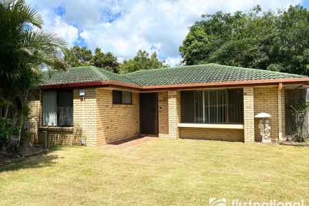 Spacious, Air-Conditioned Family Home in the Heart of Ferny Grove