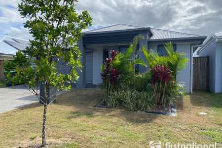 Spacious 4-Bedroom Family Home with Air Conditioning