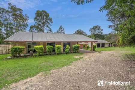 Peaceful 5.7-Hectare Lifestyle Property with Home, Studio, Dam & Multiple Sheds – Perfect for Families or Horse Lovers!