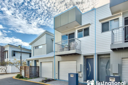 Modern Two-Storey Living in a Prime, Convenient Location