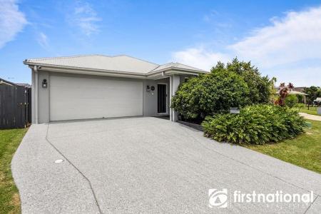 Modern Home with Huge Insulated Patio & High Ceilings & Solar Power