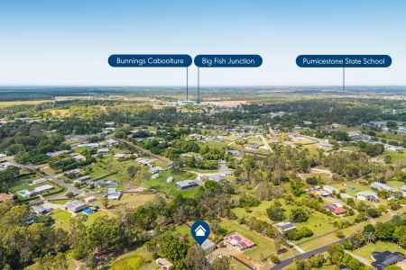 4000m2 Block with Grand Sheds!