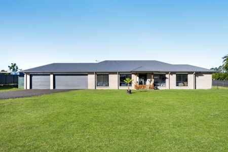 Stunning Lifestyle Property!