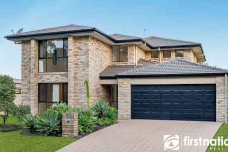 Spacious Family Home in Prime Sandstone Point Location