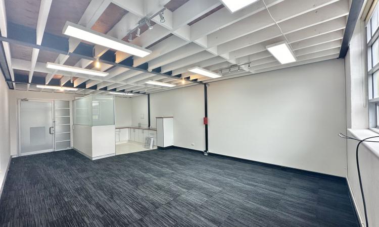 50 Sqm Creative Workspace, Office in Popular Complex