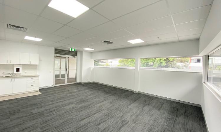 61 sqm Suite-  Ideal for Offices, Medical, Beauty etc.  Quality space in a great location!