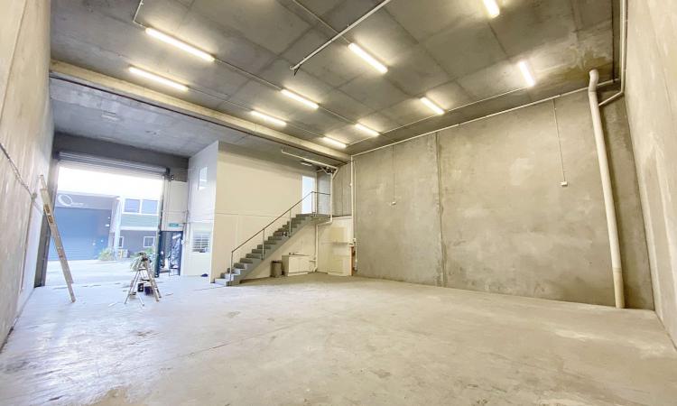 CONTRACTS EXCHANGED High Clearance Warehouse- 197 sqm + 3 Car Spaces