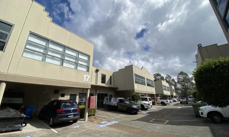 For Sale - Top Quality 146 sqm Office, Showroom , Warehouse Unit