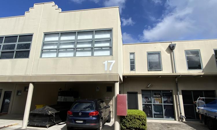 For Sale - Top Quality 146 sqm Office, Showroom , Warehouse Unit