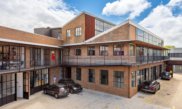 For Lease- 4 Quality Suites -Areas From  121 up to 261 sqm