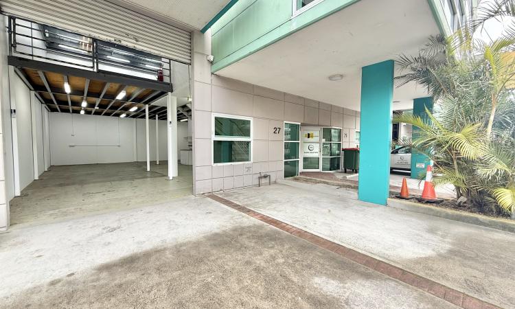 For Lease - 190sqm warehouse Unit - Top of the range !
