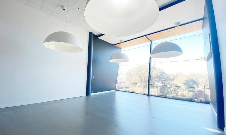 For Lease- Top Quality Showroom, Office in Top Complex