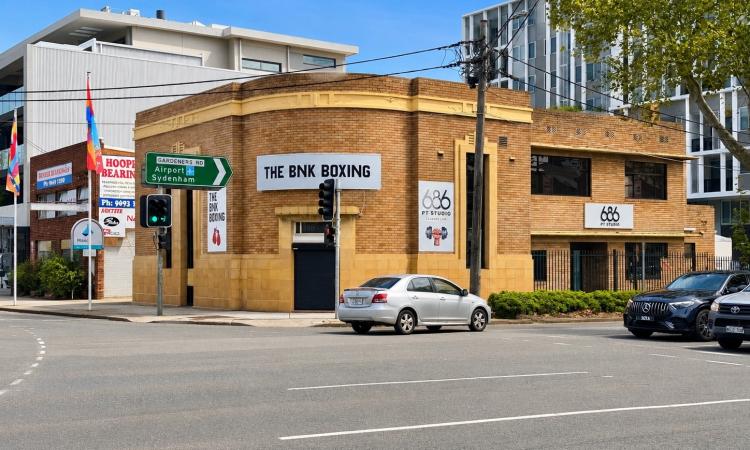 FOR LEASE - UNIQUE 220 SQM SPACE IN ICONIC BUILDING