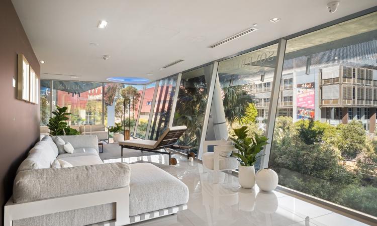 For Lease - Quality Showrooms, Offices and Warehouses
