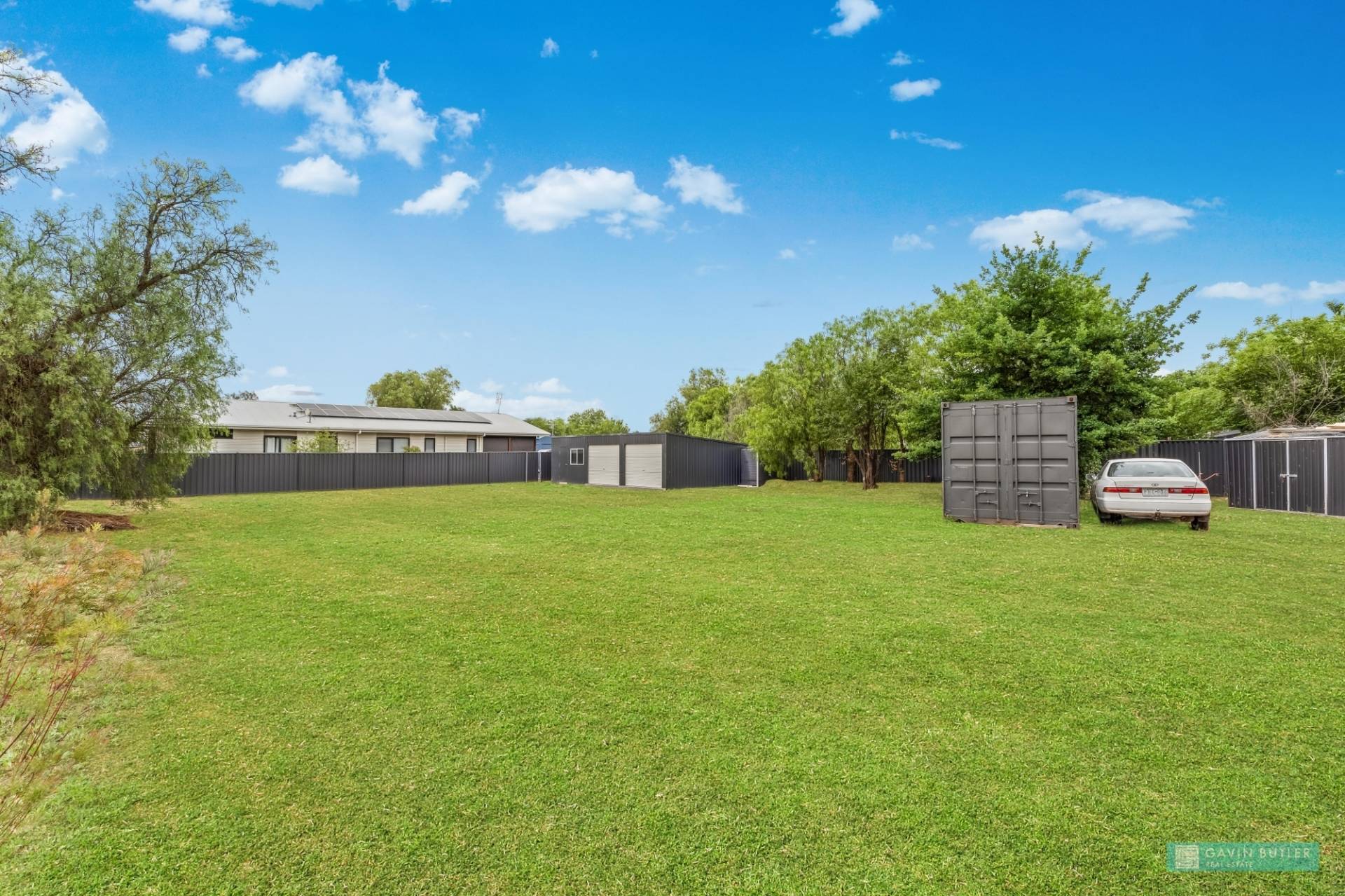 Gavin Butler Real Estate Modern contemporary home on 1800m2 a real gem in the gold fields