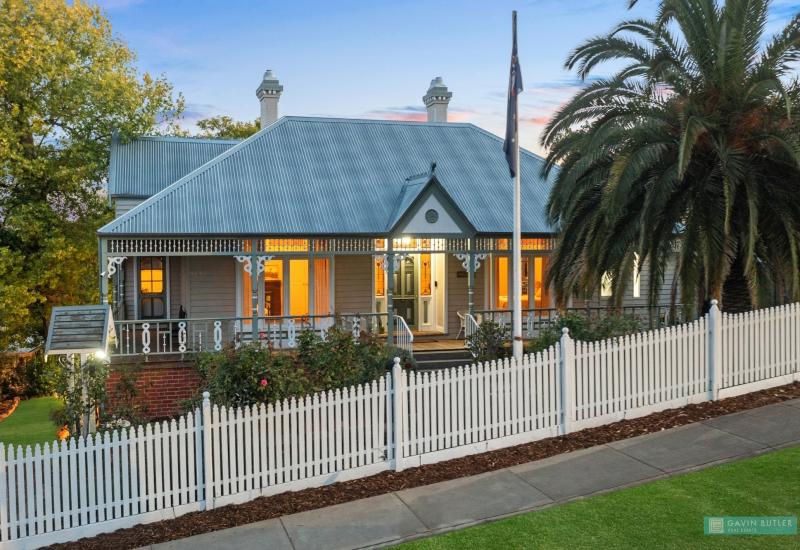 "Weardale" Immaculate Bendigo home with rich history