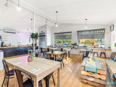 Lynn R testimonial image