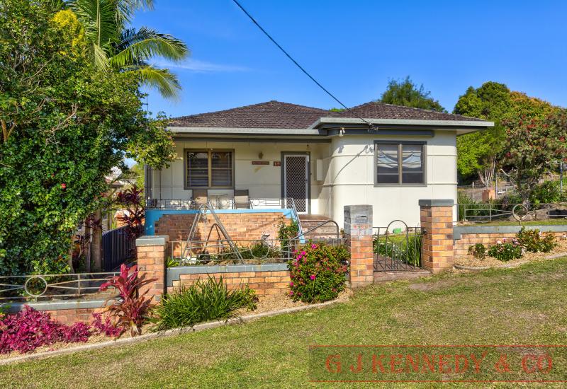 HISTORIC HOME IN HEART OF MACKSVILLE