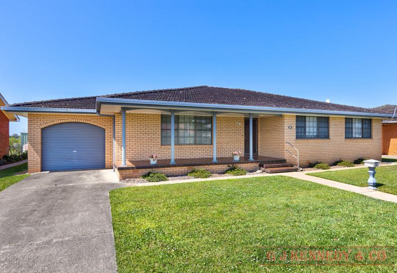 IMMACULATE HOME - READY TO GO!
