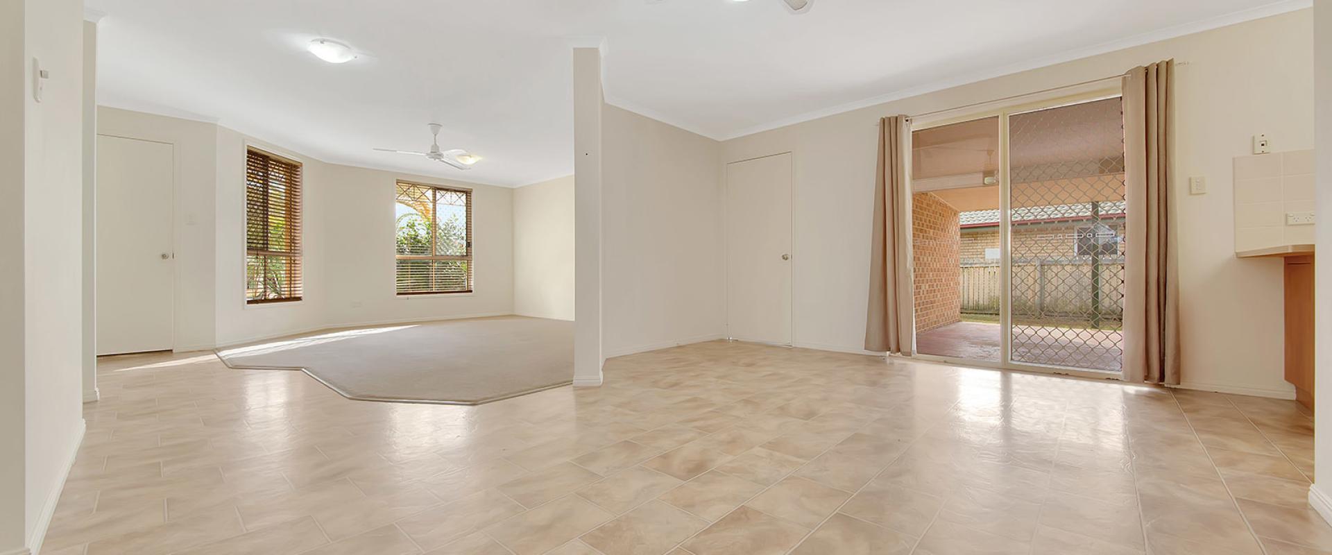 Gladstone Real Estate LARGE FLAT BACK YARD WITH SIDE ACCESS.