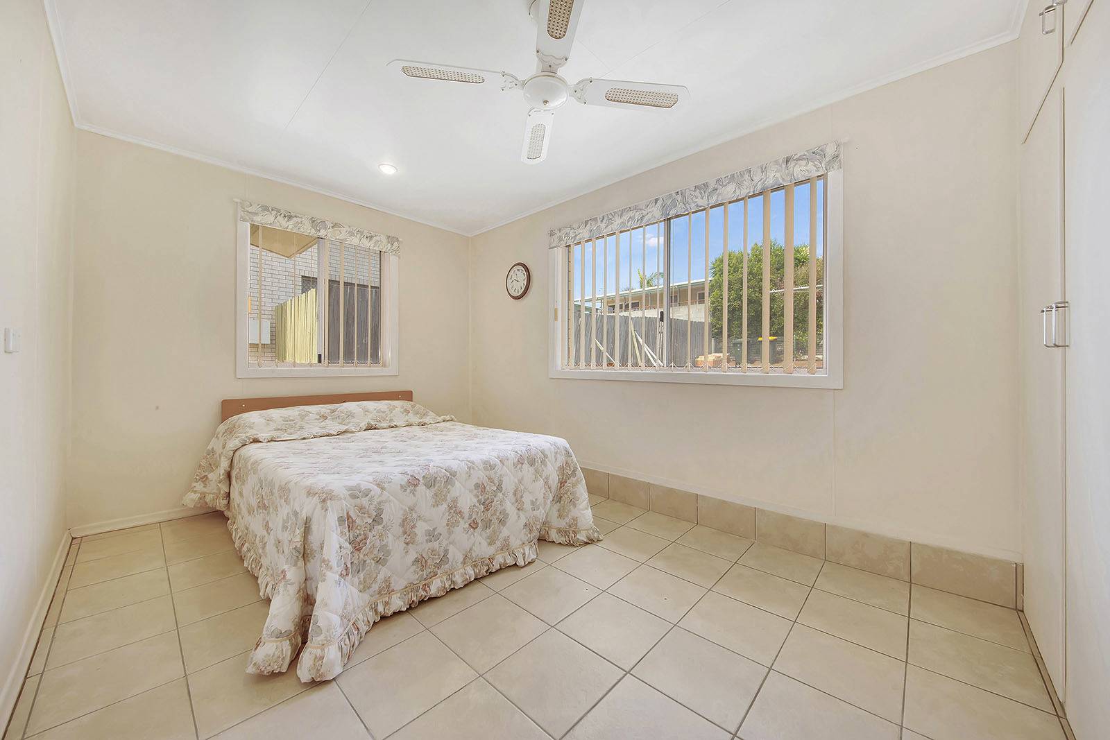 Gladstone Real Estate Duplex close to Tannum Sands Beach!!!!