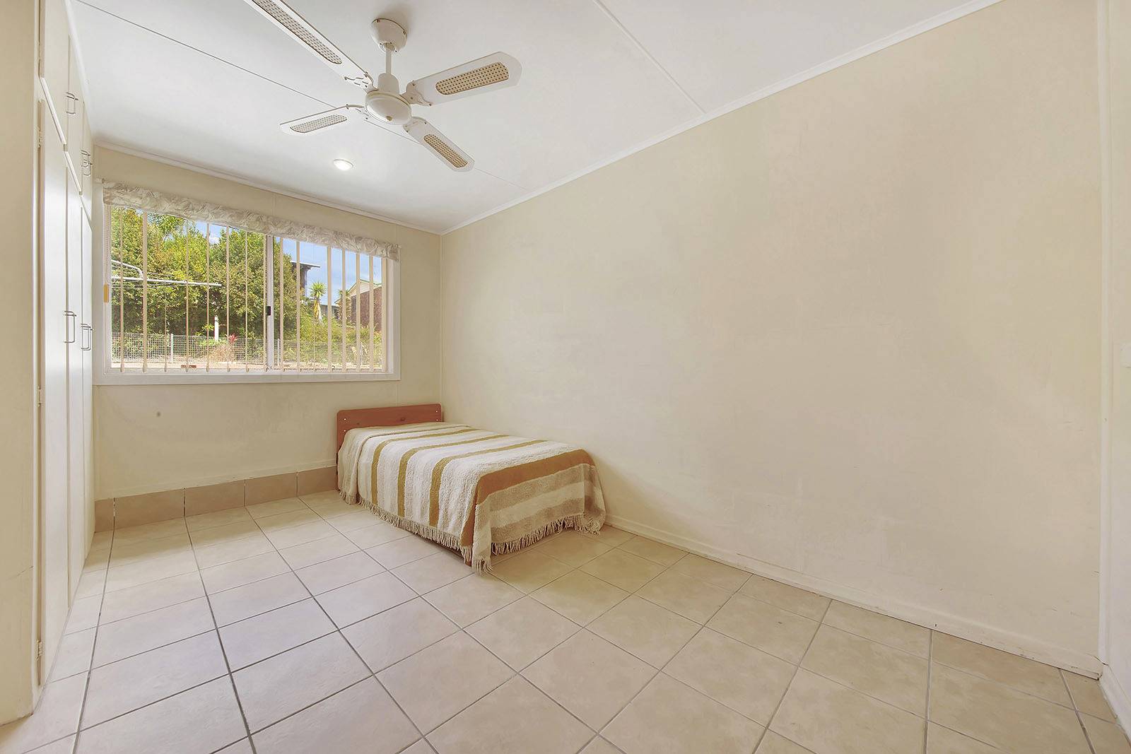 Gladstone Real Estate Duplex close to Tannum Sands Beach!!!!